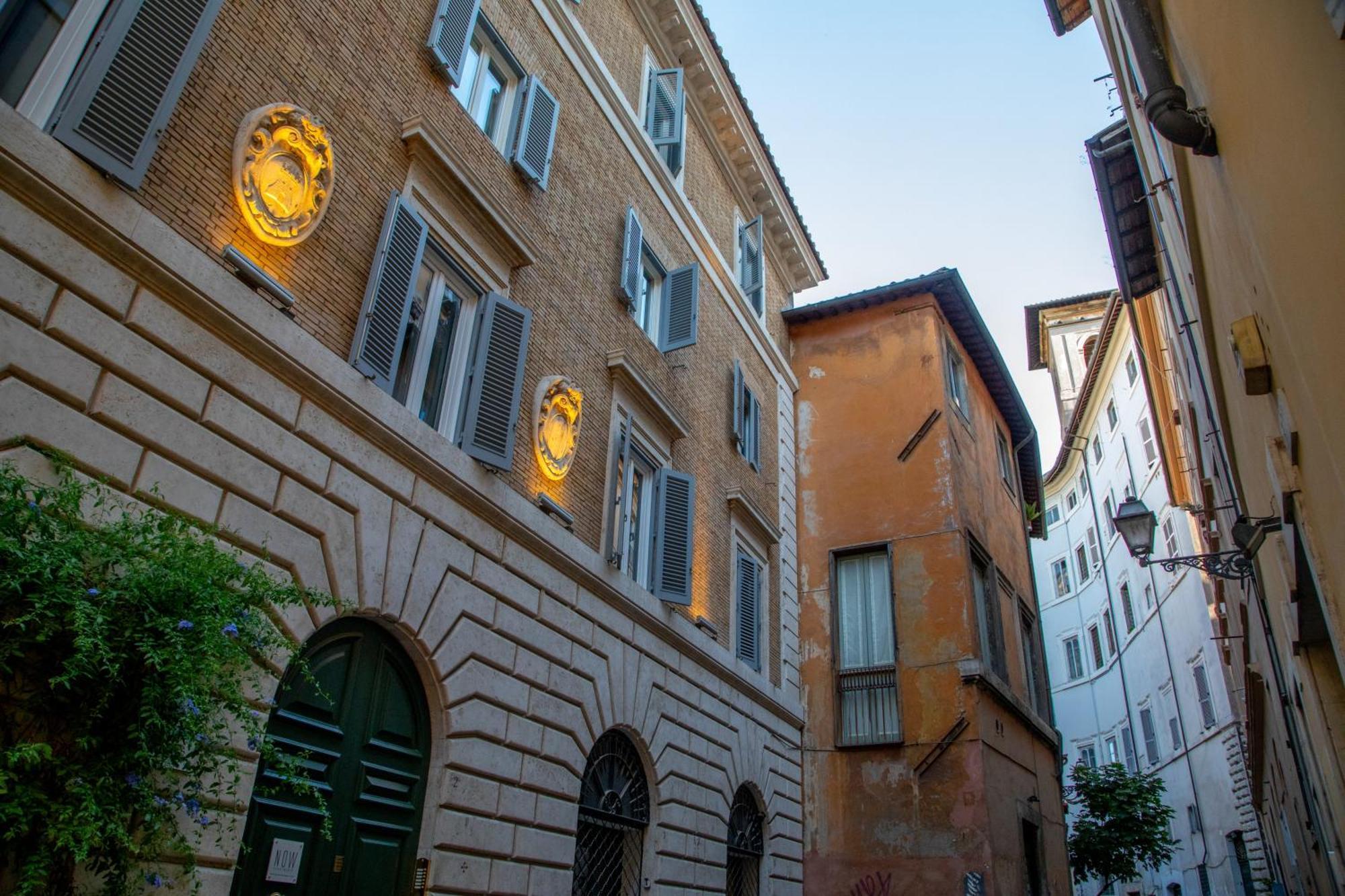 The Right Place 4U Navona Luxury Rooms — Photos 1